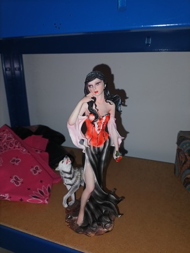Statuetta fantasy donna - , con